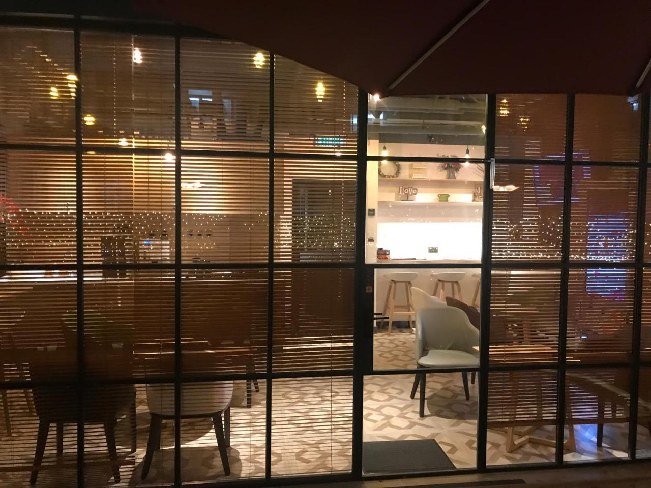 הונג קונג Harbour Bay Hotel מראה חיצוני תמונה